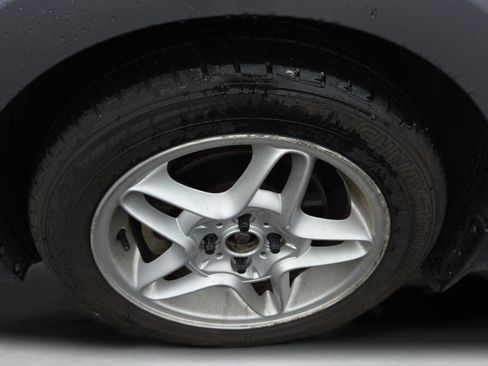 Used 2018 Hyundai Accent Limited image 9