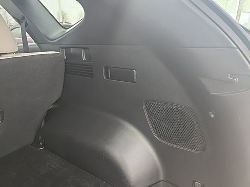 Used 2024 Hyundai Tucson Limited image 35