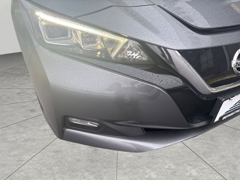 Used 2019 Nissan Leaf SV w/ SV Technology Package image 4