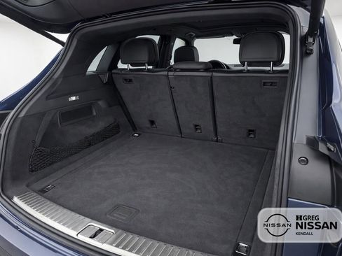 Used 2019 Porsche Cayenne AWD/4WD image 14