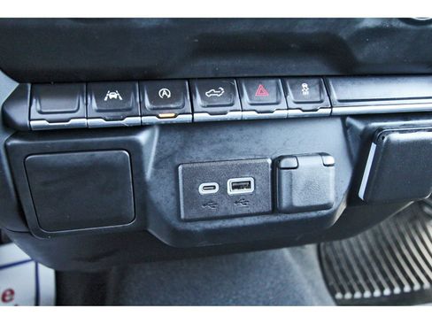 Used 2022 Chevrolet Silverado 1500 Custom image 29