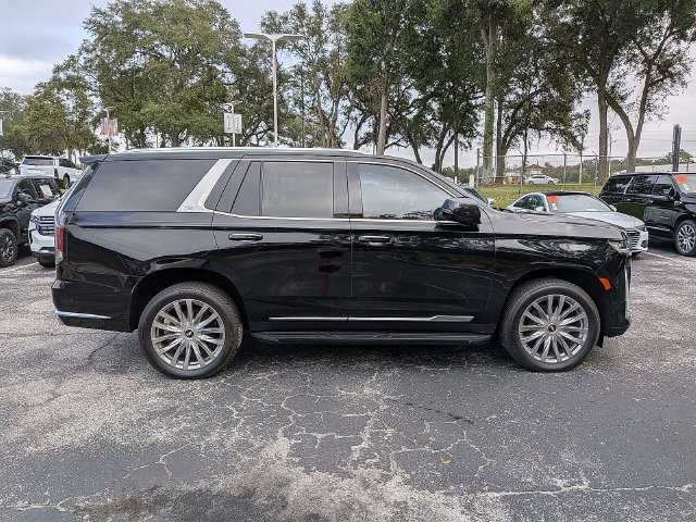 Used 2022 Cadillac Escalade Premium Luxury AWD/4WD image 5