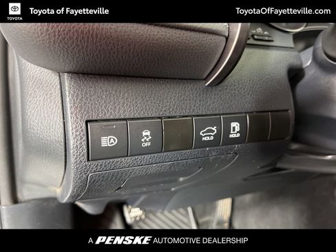 Used 2024 Toyota Camry SE image 23