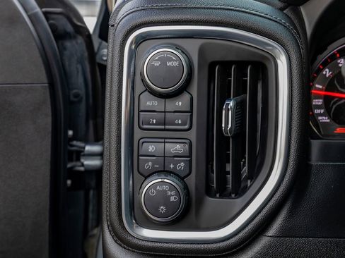 Used 2020 Chevrolet Silverado 1500 RST image 21