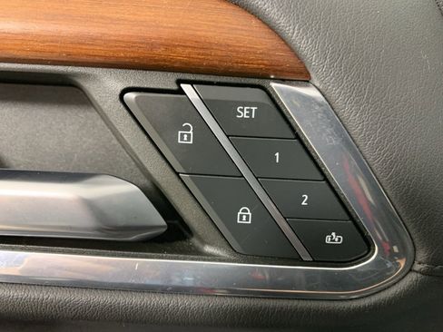 Used 2023 GMC Sierra 1500 Denali w/ Technology Package image 19