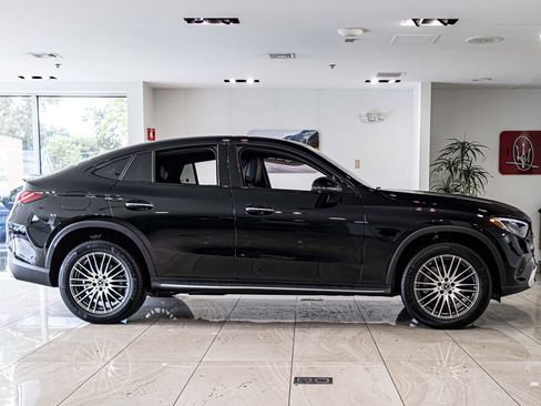 Used 2026 Mercedes-Benz GLC 300 4MATIC image 9
