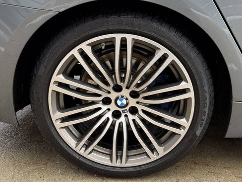 Used 2018 BMW M550i xDrive w/ Driving Assistance Package image 47