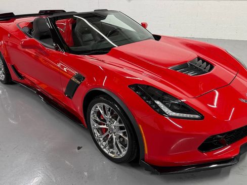 Used 2019 Chevrolet Corvette Z06 image 3