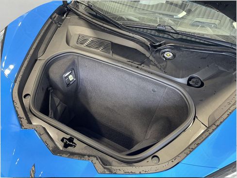 Used 2020 Chevrolet Corvette Stingray Preferred Cpe w/ 2LT Preferred Equipment Group RWD image 21
