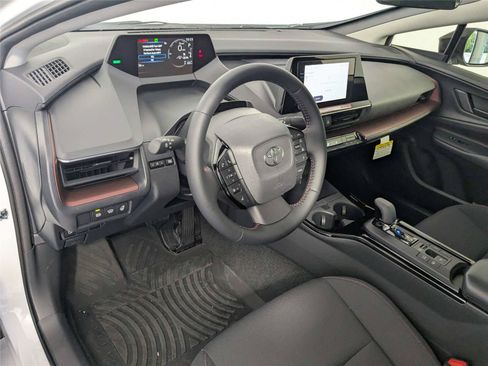 New 2026 Toyota Prius Plug-In Hybrid FWD image 11