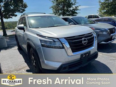 Used 2022 Nissan Pathfinder SV