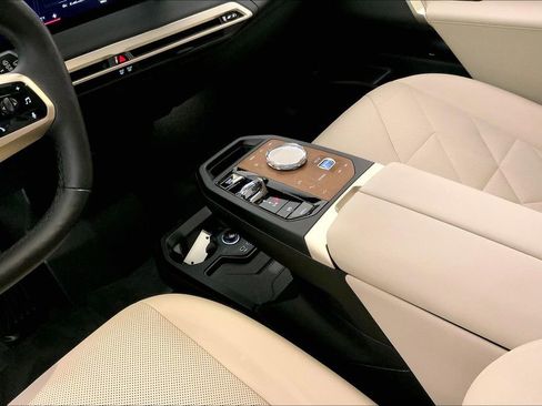 Certified 2023 BMW iX xDrive50 w/ Premium Package image 21