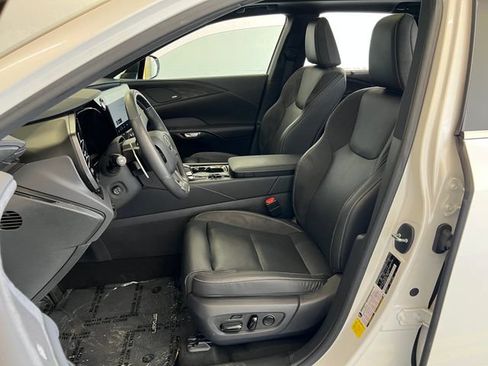 Used 2025 Lexus RX 350 w/ Convenience Package AWD/4WD image 38