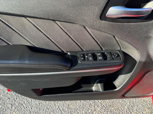 Used 2018 Dodge Charger R/T image 14