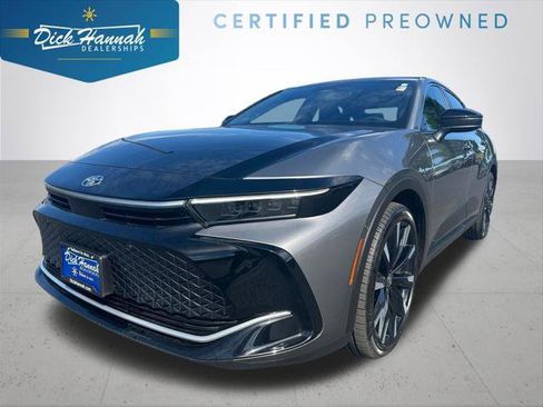 Certified 2024 Toyota Crown Platinum AWD/4WD image 1