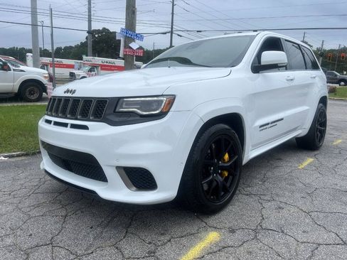 Used 2018 Jeep Grand Cherokee Trackhawk w/ Trailer Tow Group IV AWD/4WD image 2