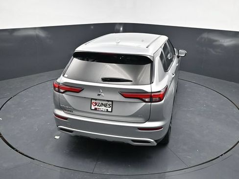 Used 2024 Mitsubishi Outlander SE FWD image 41