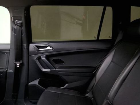 Used 2020 Volkswagen Tiguan SE R-Line FWD image 42