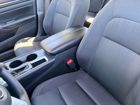 Certified 2025 Nissan Altima 2.5 SV FWD image 20
