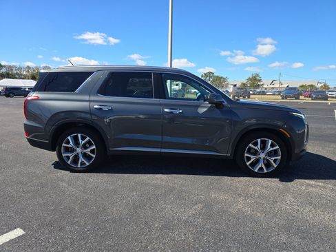 Used 2020 Hyundai Palisade SEL w/ Convenience Package image 3