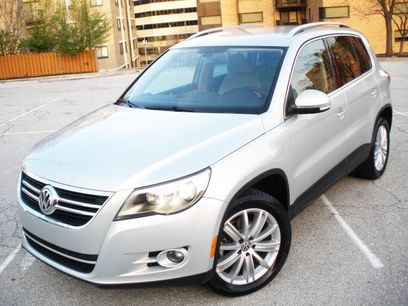 Used 2009 Volkswagen Tiguan SE