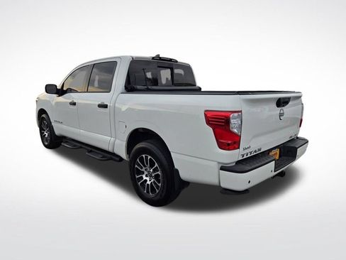 Used 2024 Nissan Titan SV w/ SV Convenience Package AWD/4WD image 5