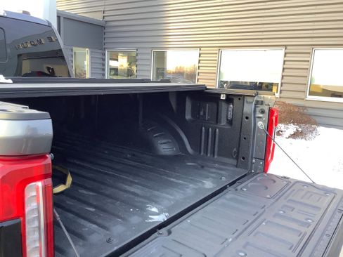 Certified 2023 Ford F250 Lariat w/ Lariat Ultimate Package image 9