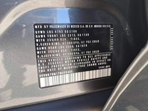 New 2026 Volkswagen Tiguan SE R-Line FWD image 33