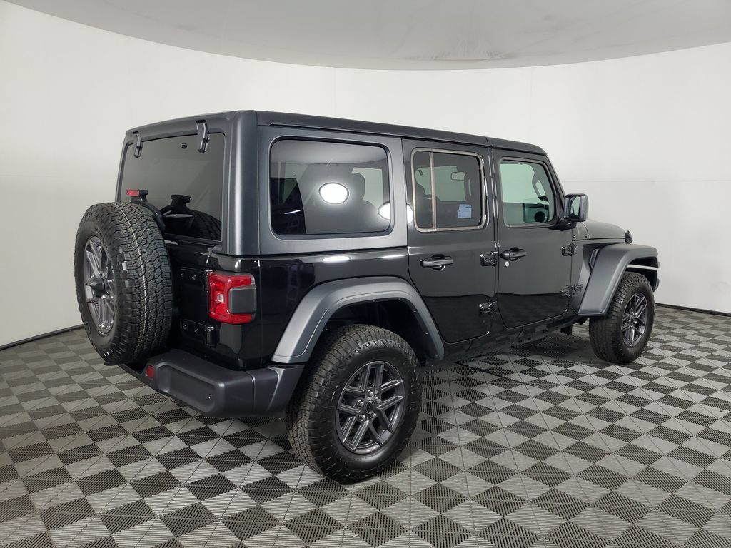 Used 2026 Jeep Wrangler Unlimited Sport AWD/4WD image 4