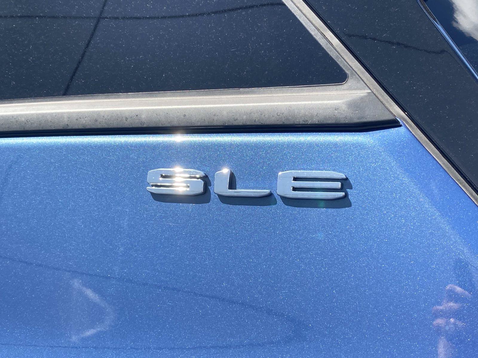 Used 2024 GMC Terrain SLE AWD/4WD image 10