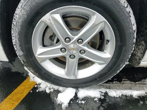 Used 2021 Chevrolet Malibu LS image 8