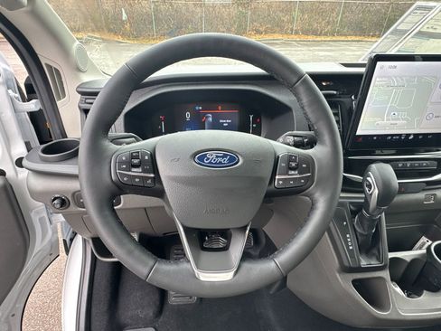 New 2026 Ford Transit 350 XLT image 40