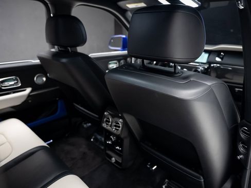 Used 2021 Rolls-Royce Cullinan Black Badge image 71