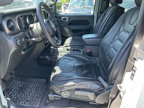 Used 2023 Jeep Wrangler Sport AWD/4WD image 14