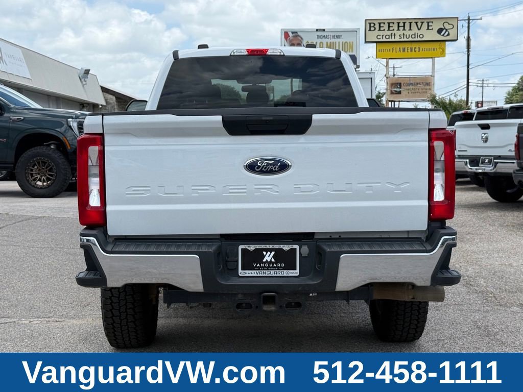 Used 2023 Ford F250 XLT w/ FX4 Off-Road Package AWD/4WD image 6