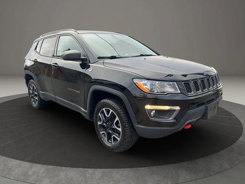 Used 2019 Jeep Compass Trailhawk w/ Leather Interior Group image 3