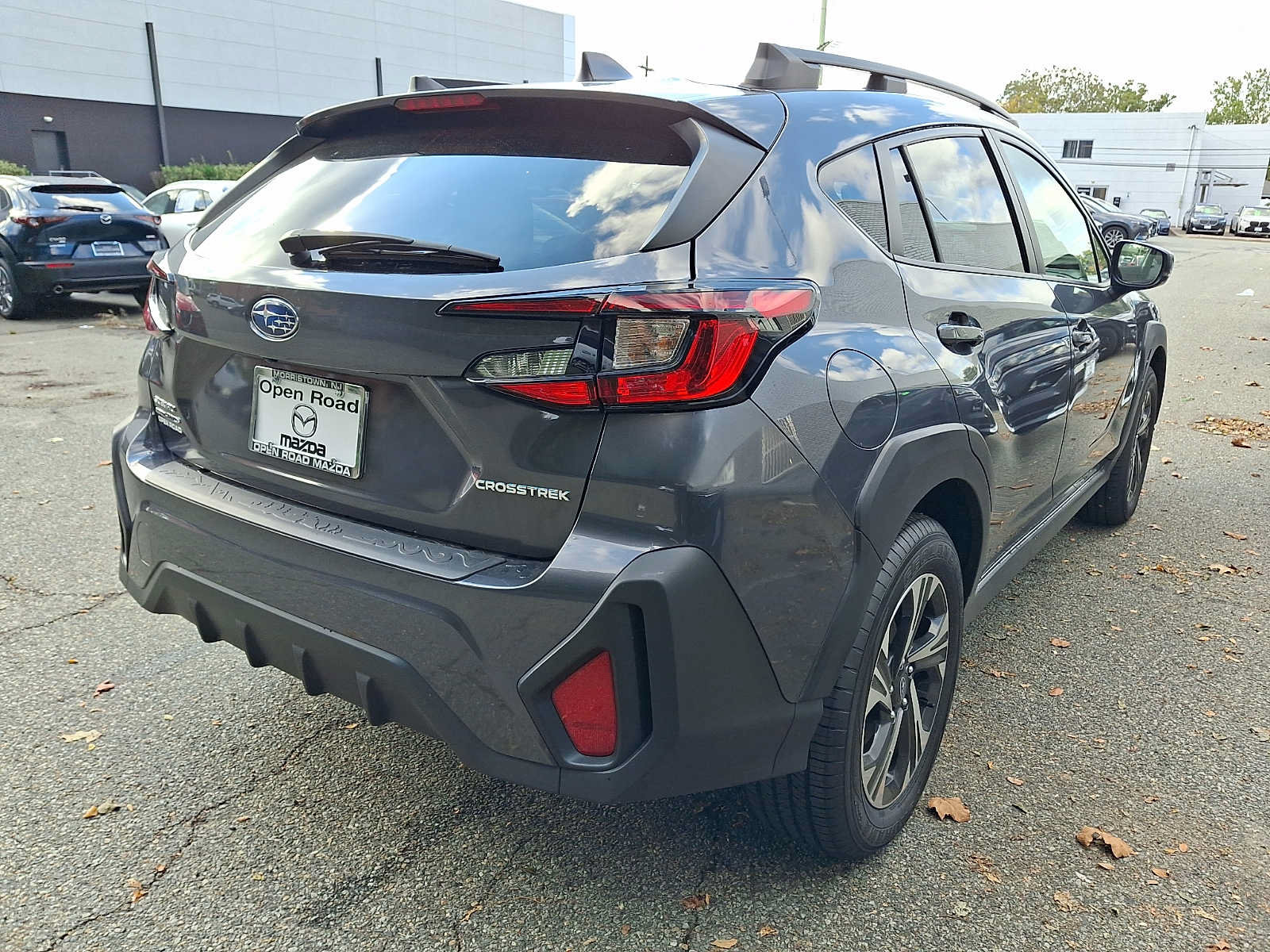 Used 2024 Subaru Crosstrek 2.0i Premium AWD/4WD image 4