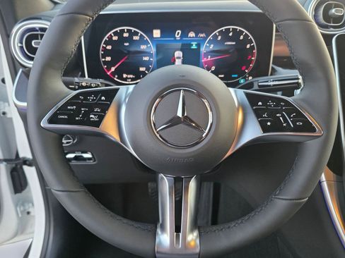 Used 2026 Mercedes-Benz GLC 300 4MATIC image 15