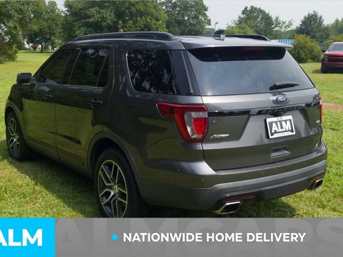 Used 2017 Ford Explorer Sport w/ Equipment Group 401A AWD/4WD image 4
