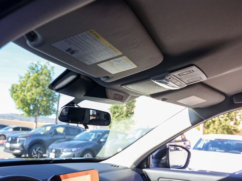 New 2025 Nissan Pathfinder SV image 13