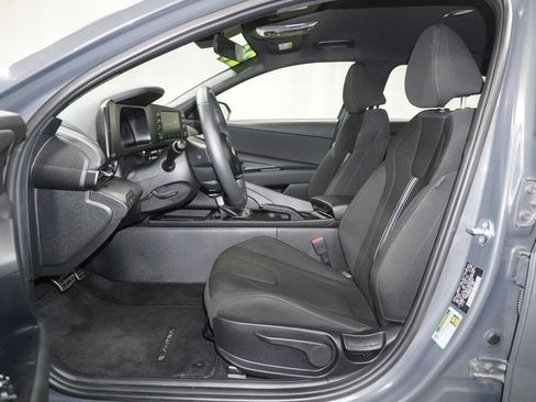 Certified 2026 Hyundai Elantra Sport FWD image 11