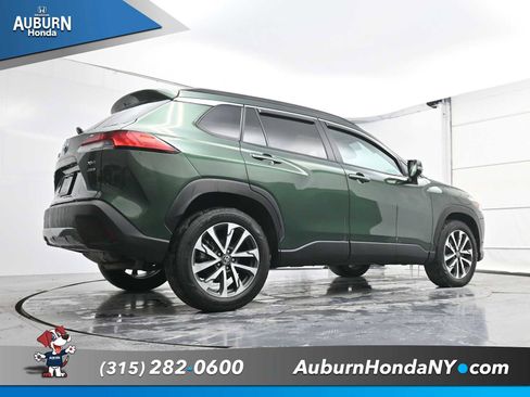 Used 2023 Toyota Corolla Cross XLE image 21