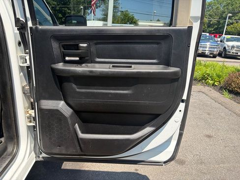 Used 2014 RAM 2500 ST AWD/4WD image 30