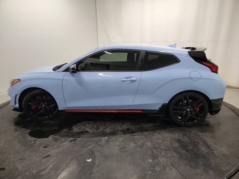 Used 2020 Hyundai Veloster N w/ Performance Package image 4