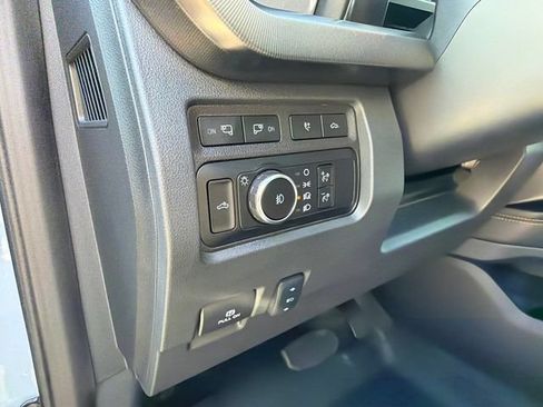 Used 2024 Ford F250 Platinum w/ Tremor Off-Road Package AWD/4WD image 37