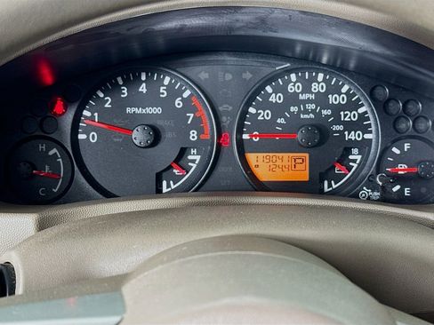 Used 2016 Nissan Frontier SV image 12