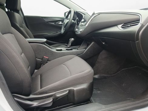 Used 2019 Chevrolet Malibu LS w/ LPO, Convenience Package 1 FWD image 24