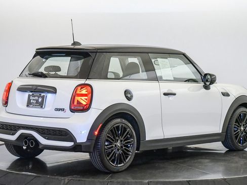 Certified 2024 MINI Cooper S FWD image 5