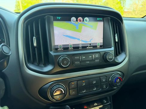 Used 2015 Chevrolet Colorado Z71 RWD image 22