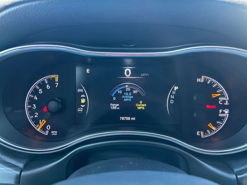 Used 2020 Jeep Grand Cherokee Limited image 19